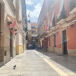 bakari-centro.hotelsinnerja.org/