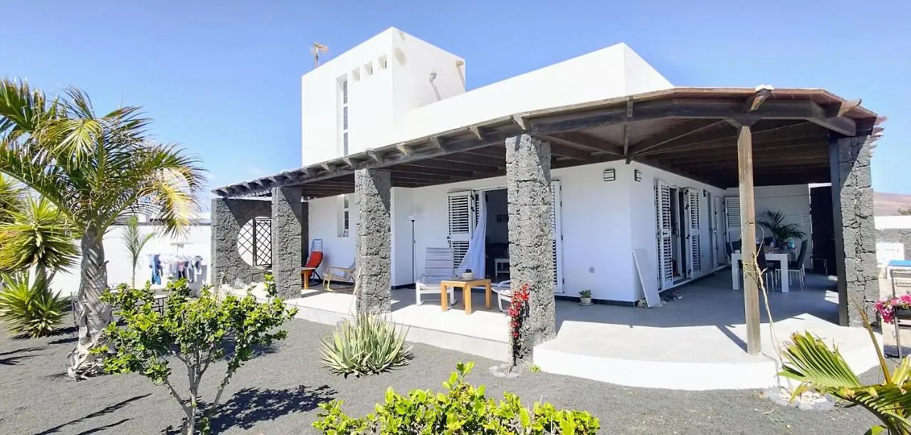 Villa Fedelian Avec Jardin Et Piscine Chauffee Playa Blanca  Spanien